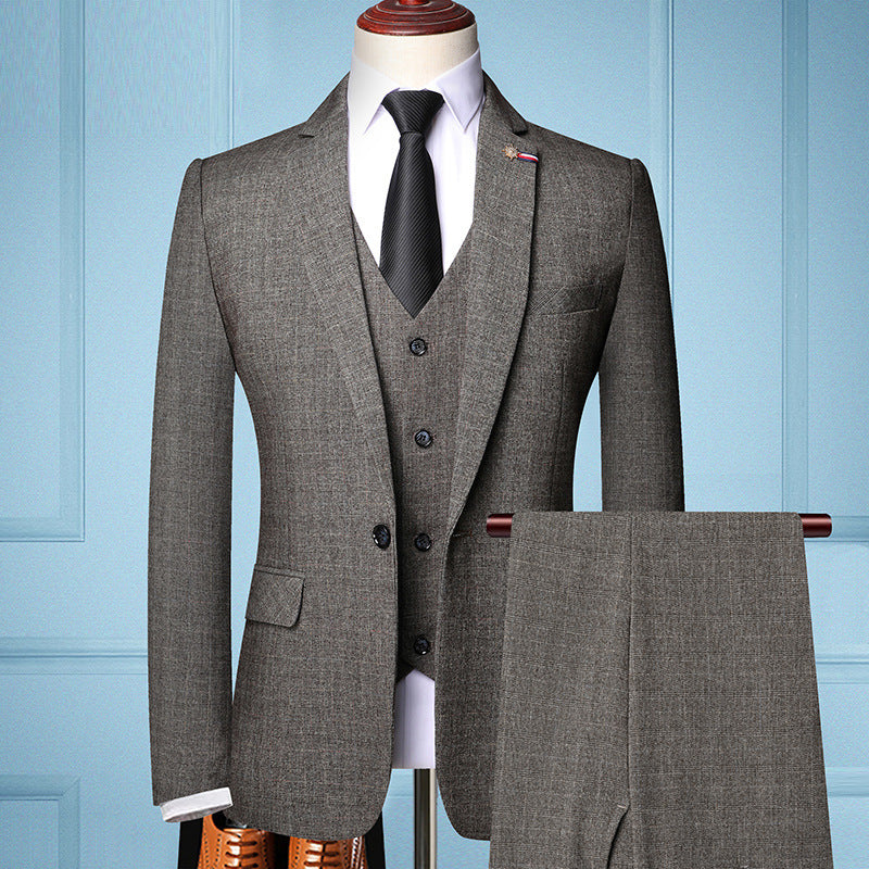 Elegant Three-Piece Suit for Men | Formal Wear Spain