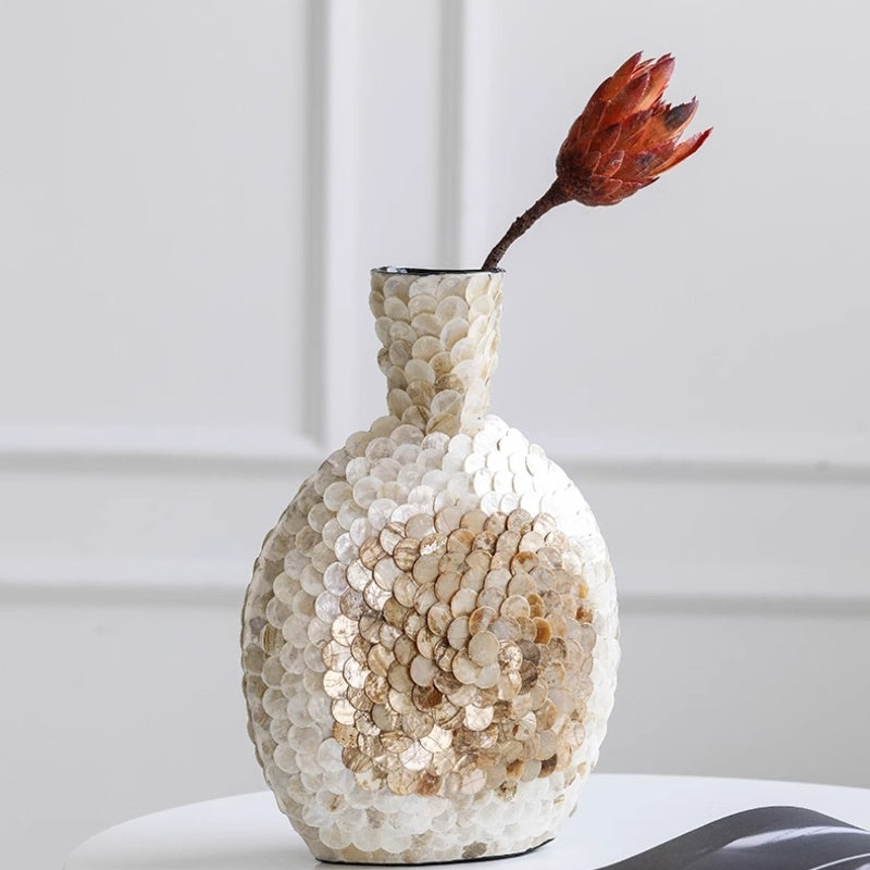 French Entry Lux Golden Shell Art Vase