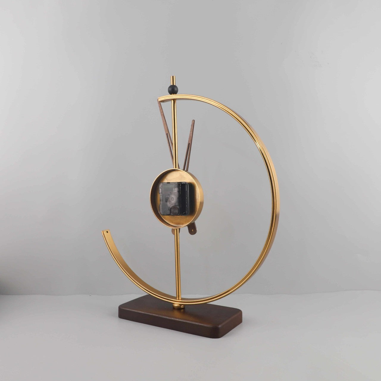 European Entry Lux Advanced Sense Desk Clock